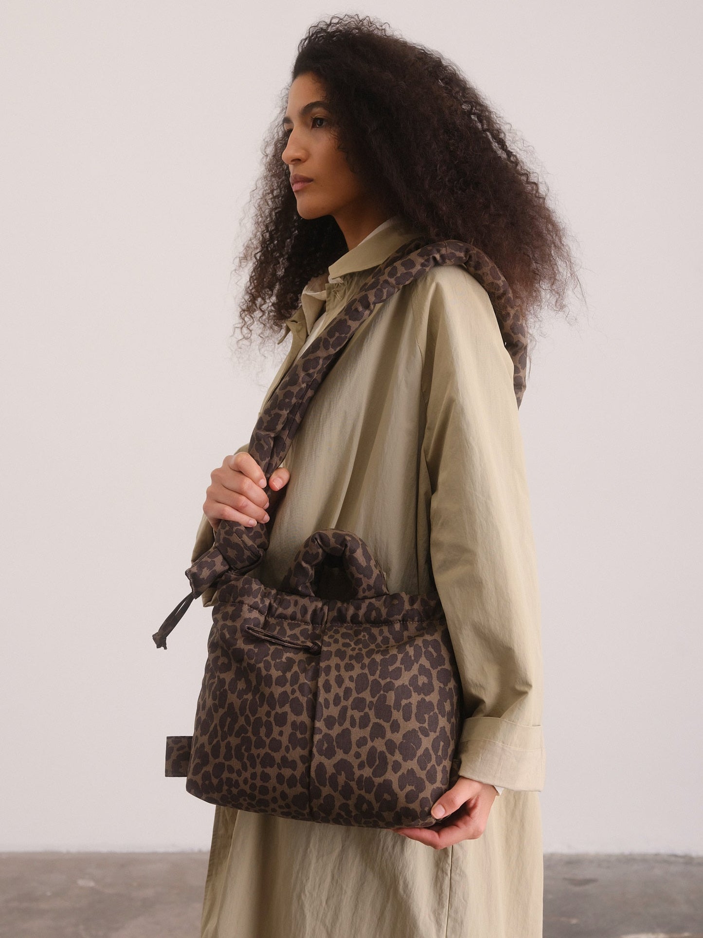 Compact Ona Soft Bag